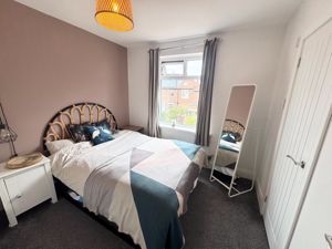 Photo 7- click for photo gallery